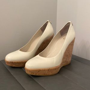 Stuart Weitzman White Wedge Sandal 9.5